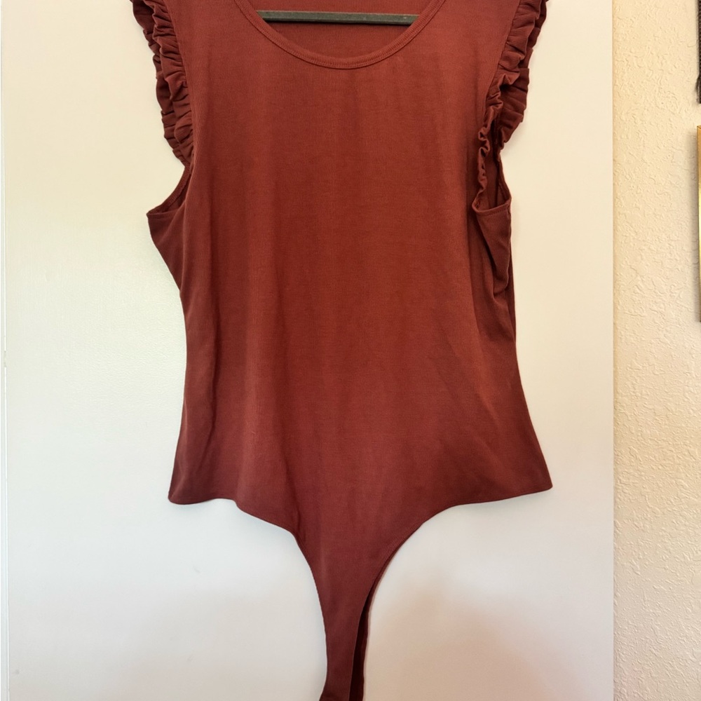 Women’s Ruffle-Sleeve Bodysuit in Terracotta 3XL